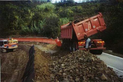 [Terra Rinforzata con geogriglie]