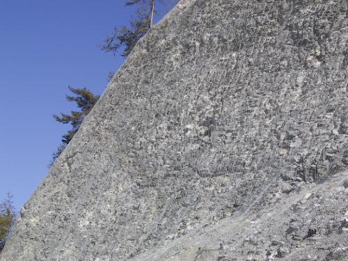 [Consolidamento parete sistema tecco sistemazione e consolidamento muretto in pietrame]