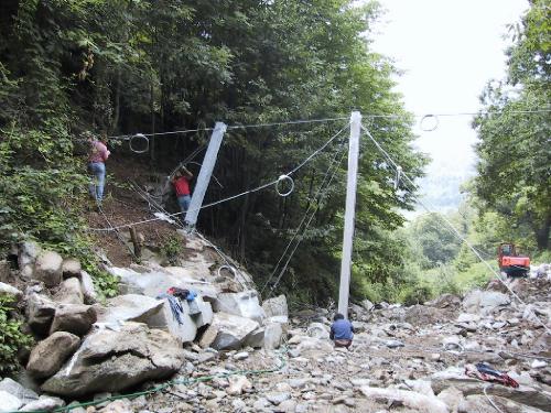 [Barriera mudFlow colate di fango]