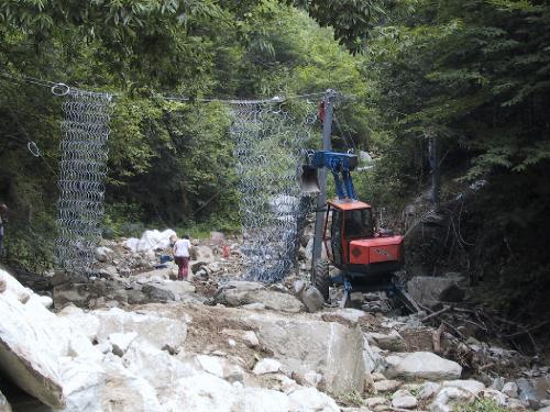 [Barriera Debris-Flow contro colate detritiche]