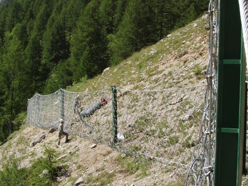 [Protezione caduta massi]