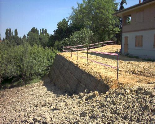 [Terra Armata con geogriglia ]
