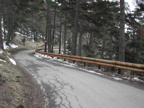 [Barriera in legno acciaio omologata guard-rail]