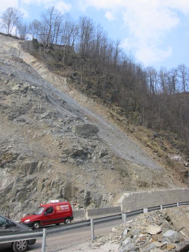 [Protezione con tecco pannelli in fune]