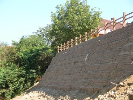 [terra rinforzata con geogriglie]